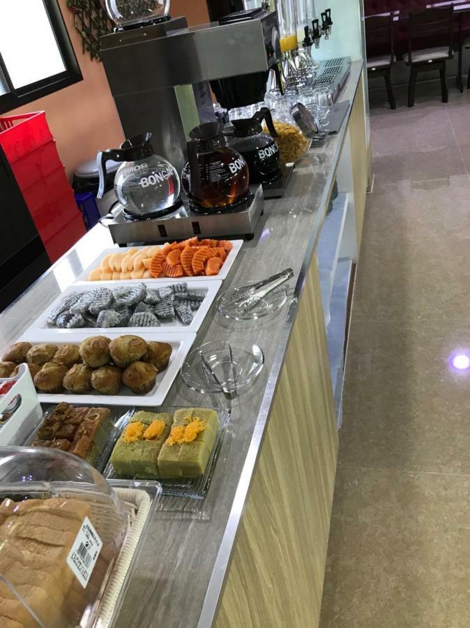 Wish Hotel Ubon Ubon Ratchathani Ngoại thất bức ảnh